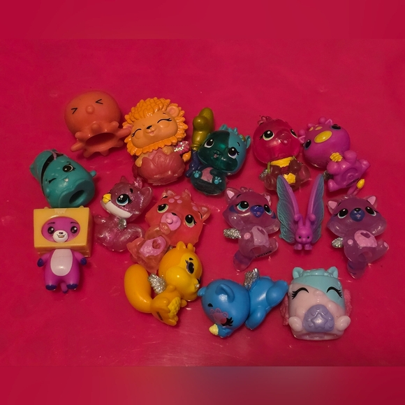 Mini Figures - Picture 1 of 1